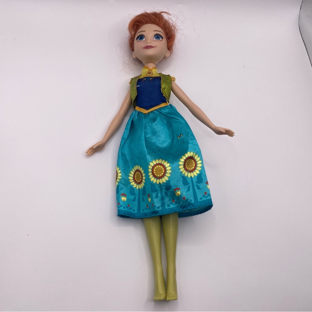 Disney Anna Doll with Blue and Gold Dress - Picture 6 of 13